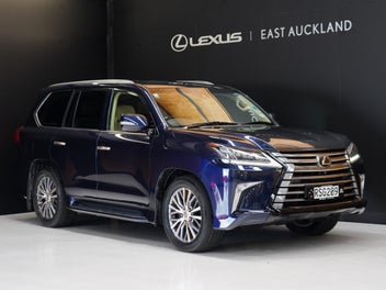 Lexus Lx 450D 2018 photo 2