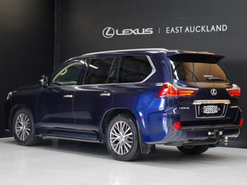 Lexus Lx 450D 2018 photo 3