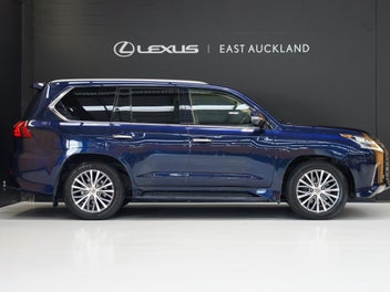 Lexus Lx 450D 2018 photo 4