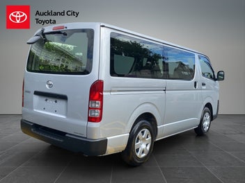 Toyota Regius Ace 2025 photo 4