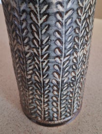 Listing 10 of 16 for <<< HANDSOME POTTERY VESSEL >>>