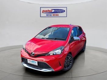 Toyota Vitz 2014 photo 2