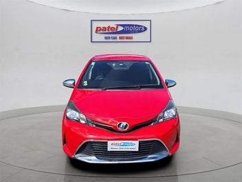 Toyota Vitz 2014 photo 3