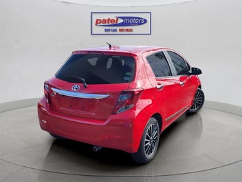 Toyota Vitz 2014 photo 5