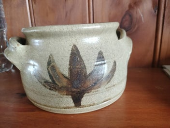 Listing 3 of 8 for Mirko Michael Trumic Lidded Casserole Dish