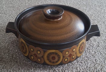 Listing 3 of 17 for <<< VINTAGE "DENBY - ARABESQUE " STONEWARE LIDDED DISH >>>