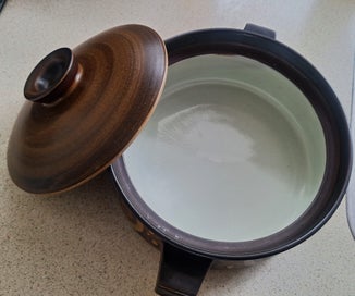 Listing 14 of 17 for <<< VINTAGE "DENBY - ARABESQUE " STONEWARE LIDDED DISH >>>