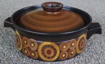 Listing 17 of 17 for <<< VINTAGE "DENBY - ARABESQUE " STONEWARE LIDDED DISH >>>
