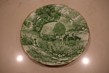 Listing 4 of 5 for Vintage Sutherland Bone China tea set