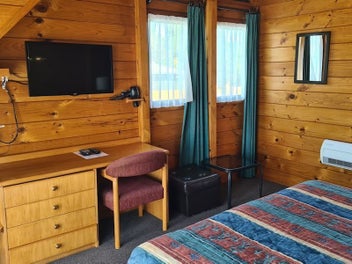 Listing 11 of 19 for Timeshare Ownership / One Week for Sale / Kaimanawa Lodge – Two-Bedroom Unit