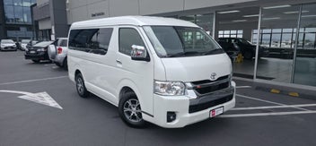 Toyota Hiace 2025 photo 2