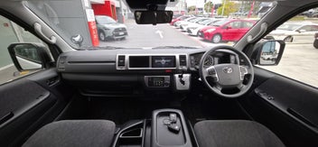 Toyota Hiace 2025 photo 3