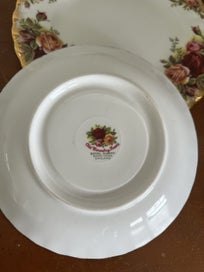 Listing 3 of 5 for Royal Albert cup set