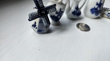 Listing 2 of 3 for Delft Minature set