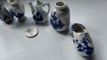 Listing 3 of 3 for Delft Minature set