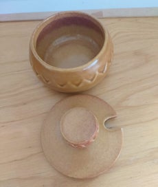Listing 5 of 8 for Nerfertiti Stoneware by Diana Pottery Set