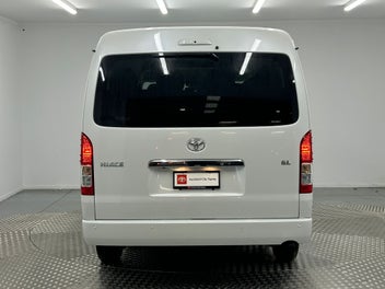 Toyota Hiace 2025 photo 5