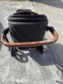 Listing 6 of 7 for Edwards & Co Oscar pram bundle