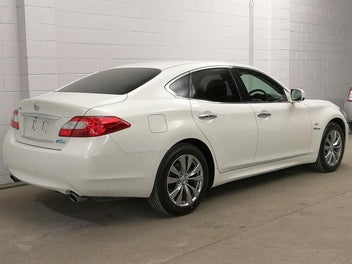 Nissan Fuga 2013 photo 3