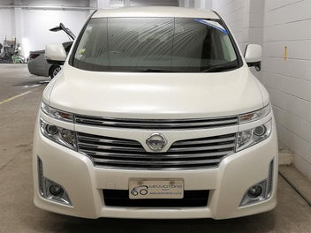 Nissan Elgrand 2013 photo 5