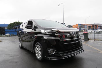 Toyota Vellfire 2017 photo 2