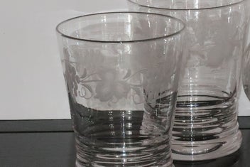 Listing 3 of 5 for ***GORGEOUS VINTAGE STUART CRYSTAL JUG & ETCHED TUMBLERS***