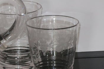 Listing 4 of 5 for ***GORGEOUS VINTAGE STUART CRYSTAL JUG & ETCHED TUMBLERS***