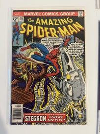 Listing 2 of 4 for Spider-Man Marvel Comics Bundle - Incl The Amazing Spider-Man #165