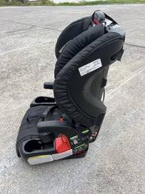 Listing 3 of 9 for Britax Pioneer Car Seat