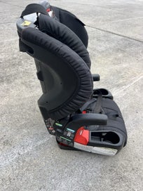 Listing 5 of 9 for Britax Pioneer Car Seat