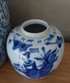 Listing 3 of 8 for VERY OLD BLUE & WHITE HAND-PAINTED PORCELAIN GINGER JAR