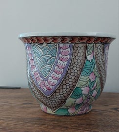 Listing 4 of 9 for EXOTIC and UNUSUAL PORCELAIN PLANT-POT *SIGNED/STAMPED on BASE