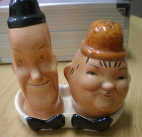 Listing 1 of 5 for LAUREL AND HARDY SALT AND PEPPER SET - BESWICK