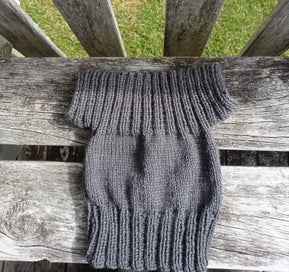 Listing 2 of 2 for Tuis Nest Babyknitware