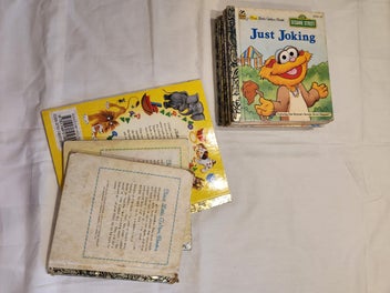 Listing 3 of 3 for Golden books ( little size ) x 18