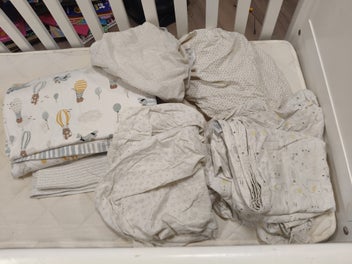 Listing 7 of 8 for Touchwood cot