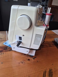 Listing 5 of 9 for Elna Q7200 Sewing and Quilting Machine