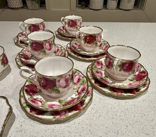 Listing 5 of 9 for Old English Rose Royal Albert ~ full tea set