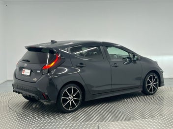 Toyota Aqua 2023 photo 4