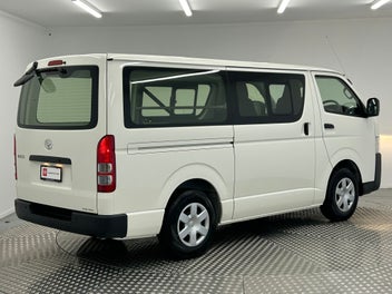 Toyota Regius 2025 photo 4