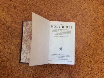 Listing 3 of 7 for Vintage BIBLE - Excellent Condition