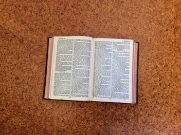 Listing 6 of 7 for Vintage BIBLE - Excellent Condition