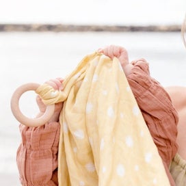 Listing 2 of 3 for Bamboo + Cotton Muslin Security Blanket - Daisy Print - Peach - O.B. Designs ...