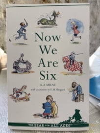 Listing 5 of 7 for 6 Winnie the Pooh books