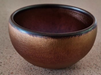 Listing 9 of 19 for <<< STRIKING JAPANESE? POTTERY BOWL >>>