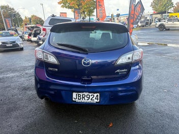 Mazda Axela 2009 photo 5