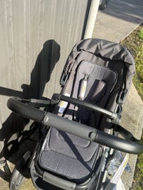 Listing 4 of 13 for Uppababy Vista V3 - Complete Set