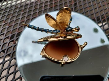 Listing 4 of 5 for " "MOTHERS DAY GIFT" EXQUISITE ESTEE LAUDER RARE DRAGONFLY SOLID PERFUME COMPACT