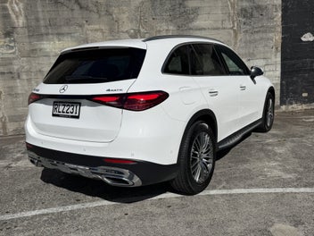 Mercedes-Benz Glc 200 2025 photo 4