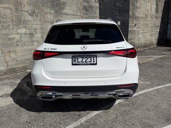 Mercedes-Benz Glc 200 2025 photo 5
